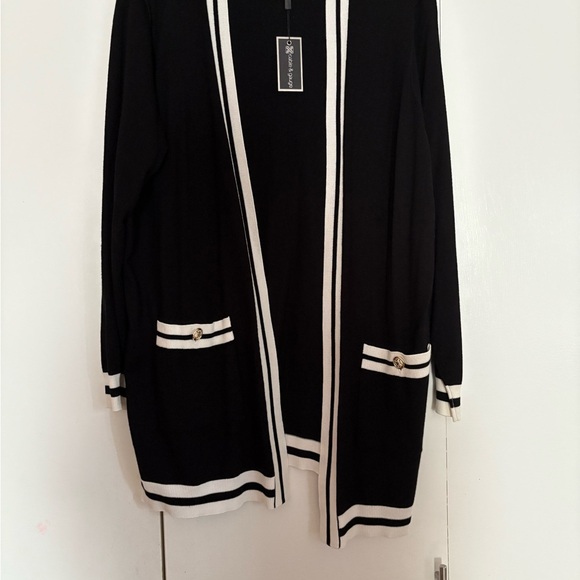 Cable & Gauge Black and White Cardigan - Picture 3 of 3